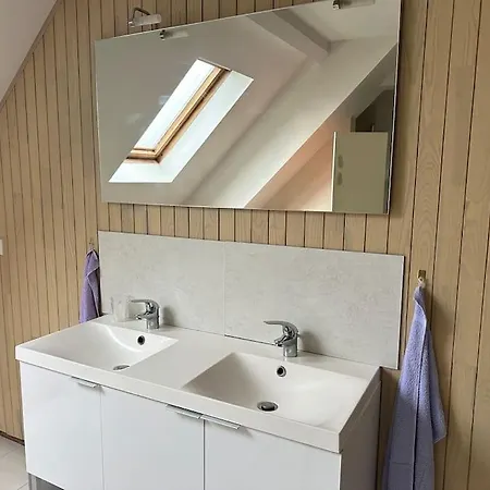 Cholet, En Centre-ville Et Spacieux, Proche Du Parc Du Puy Dufou *